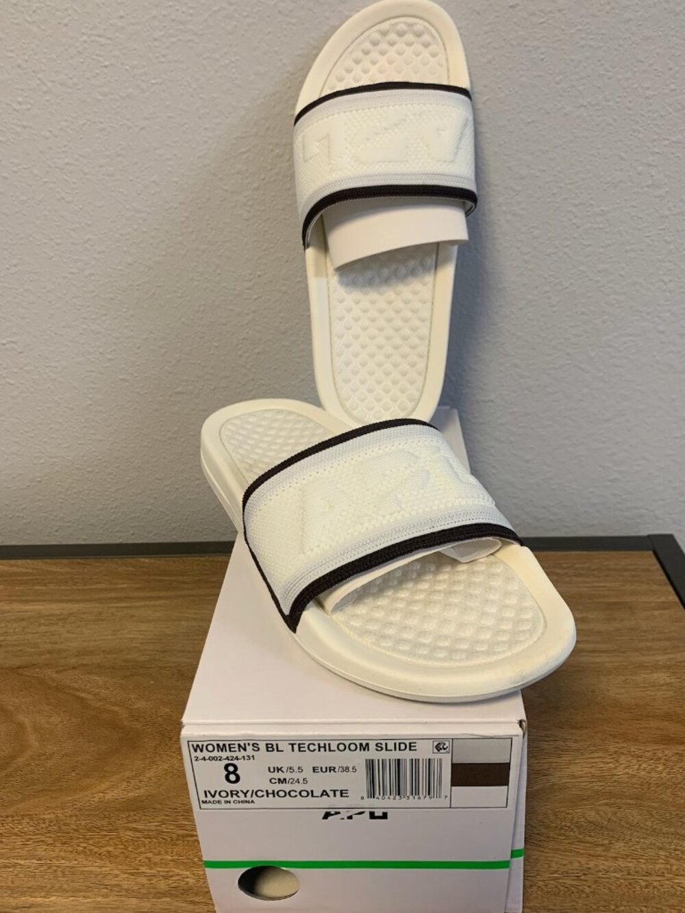 APL TechLoom Slides Ivory Chocolate Women's Size 8